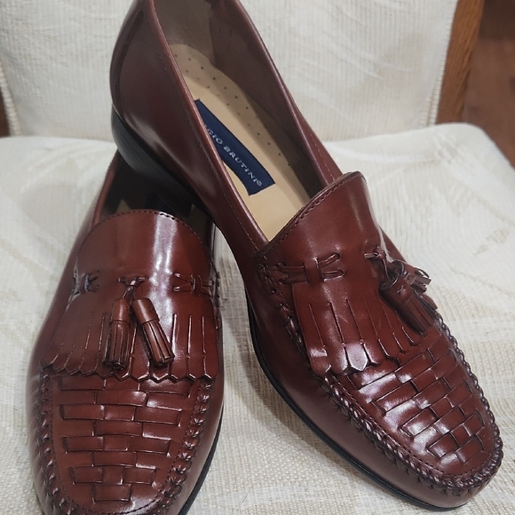New Giorgio Brutini Brown Leather Slip-On Loafers with Tassels